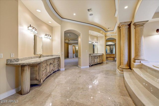 4807 E CRYSTAL Lane, Paradise Valley, AZ 85253