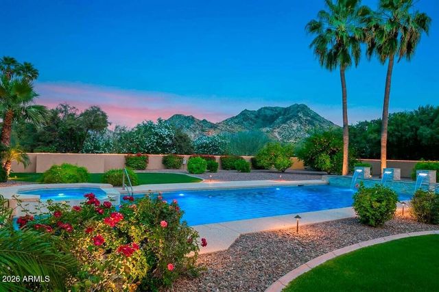 4807 E CRYSTAL Lane, Paradise Valley, AZ 85253