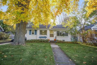 438 Elmhurst Avenue, Parchment, MI 49004