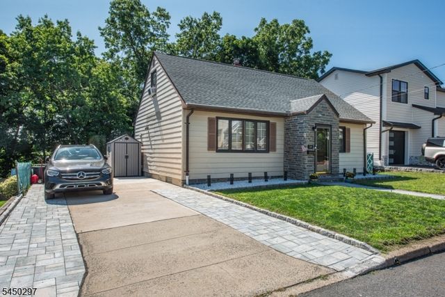 54 Hasbrouck Ave, Hasbrouck Heights Boro, NJ 07604
