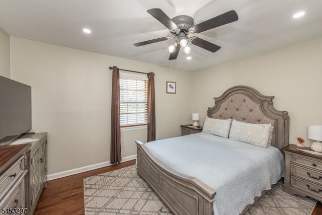 54 Hasbrouck Ave, Hasbrouck Heights Boro, NJ 07604