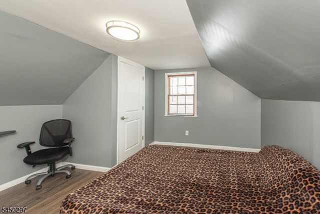 54 Hasbrouck Ave, Hasbrouck Heights Boro, NJ 07604