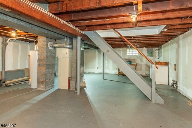 54 Hasbrouck Ave, Hasbrouck Heights Boro, NJ 07604