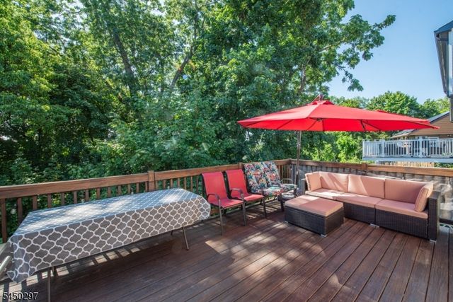 54 Hasbrouck Ave, Hasbrouck Heights Boro, NJ 07604