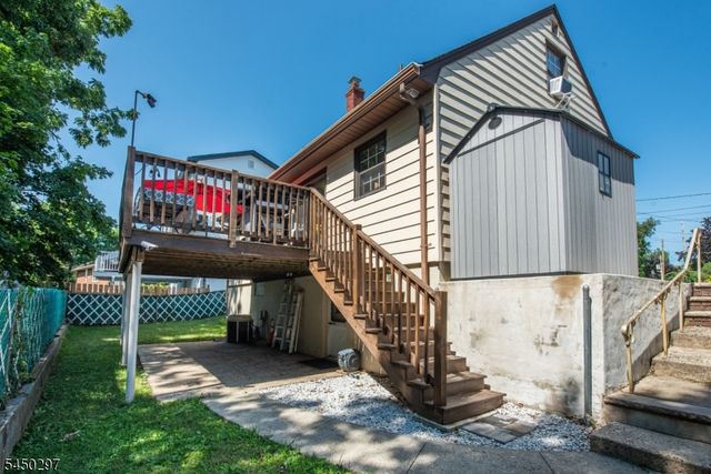 54 Hasbrouck Ave, Hasbrouck Heights Boro, NJ 07604