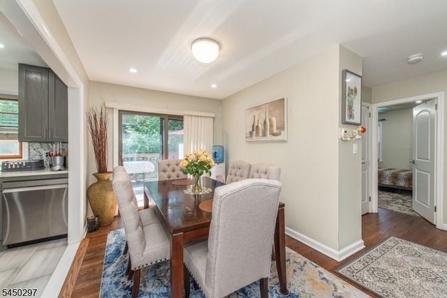54 Hasbrouck Ave, Hasbrouck Heights Boro, NJ 07604