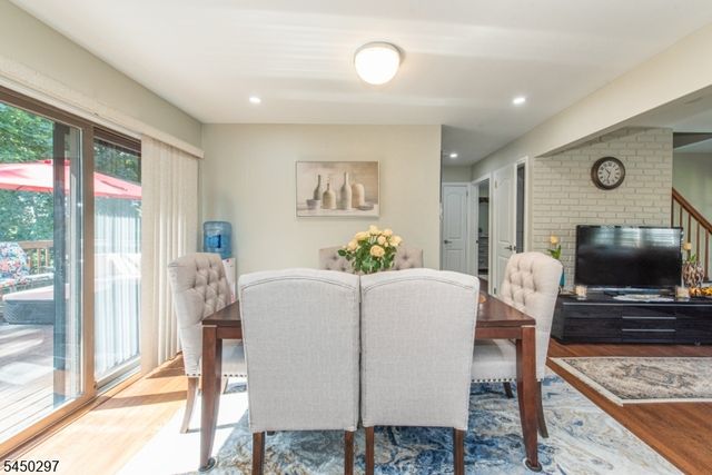 54 Hasbrouck Ave, Hasbrouck Heights Boro, NJ 07604