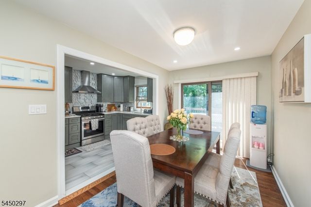 54 Hasbrouck Ave, Hasbrouck Heights Boro, NJ 07604