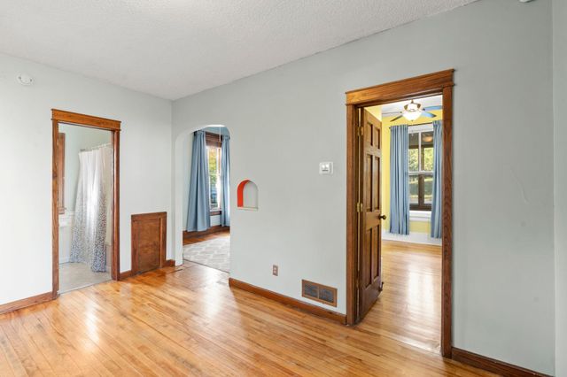 1216 Danforth Street, Saint Paul, MN 55117