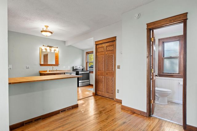 1216 Danforth Street, Saint Paul, MN 55117