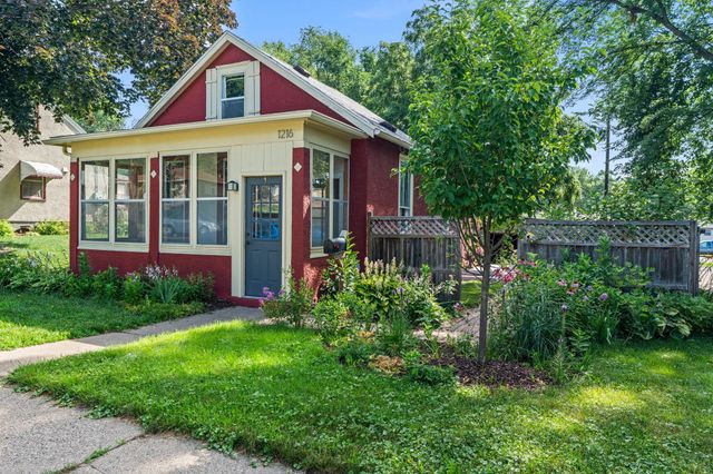 1216 Danforth Street, Saint Paul, MN 55117