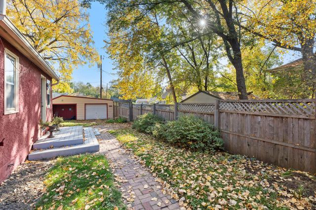 1216 Danforth Street, Saint Paul, MN 55117
