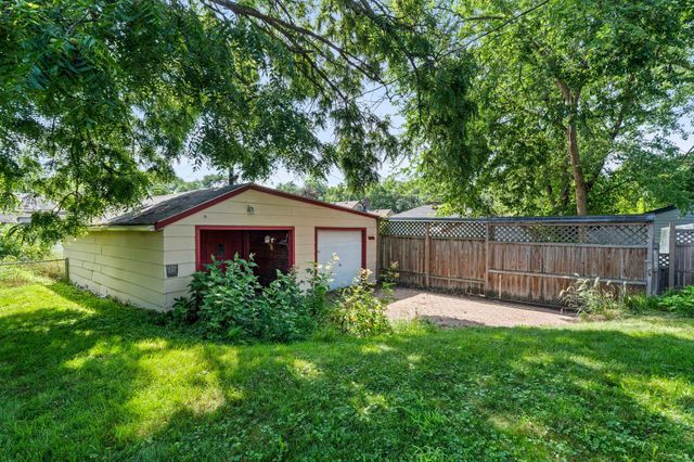 1216 Danforth Street, Saint Paul, MN 55117