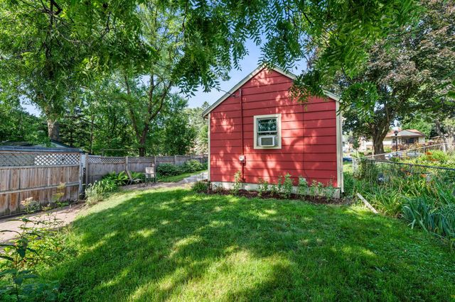1216 Danforth Street, Saint Paul, MN 55117