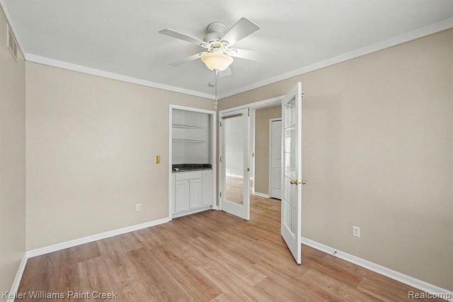 3090 Brysons Cove Drive, Warren, MI 48092