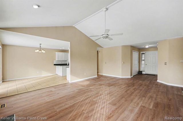 3090 Brysons Cove Drive, Warren, MI 48092