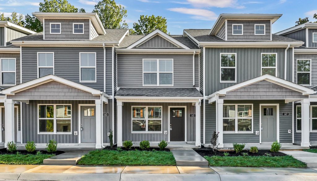 139 Quarry Point Dr # D-145, Clarksville, TN 37043