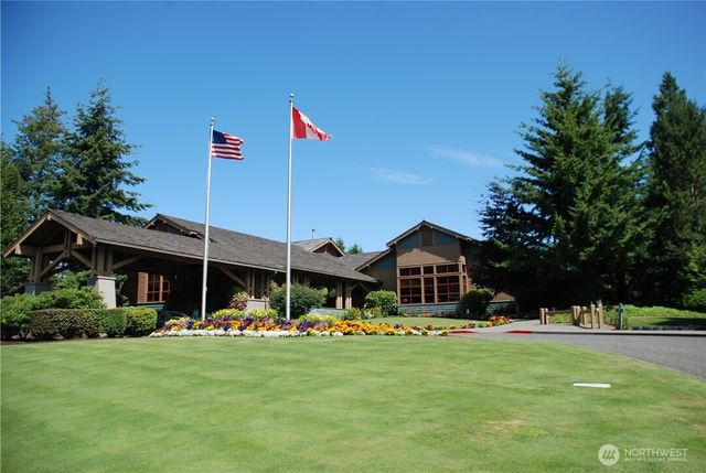 8975 Pine Sisken, Blaine, WA 98230