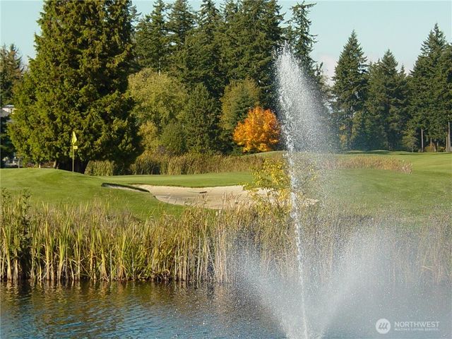 8975 Pine Sisken, Blaine, WA 98230