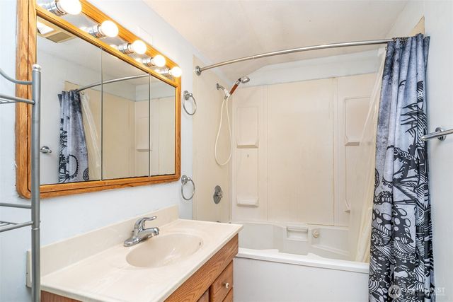 1428 SW Grandview Avenue, Chehalis, WA 98532