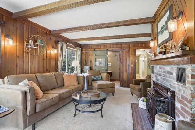11 Graniteville Rd, Westford, MA 01886