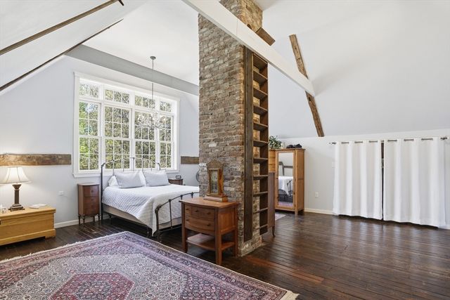 11 Graniteville Rd, Westford, MA 01886