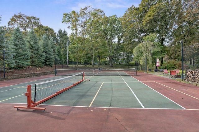 11 Graniteville Rd, Westford, MA 01886