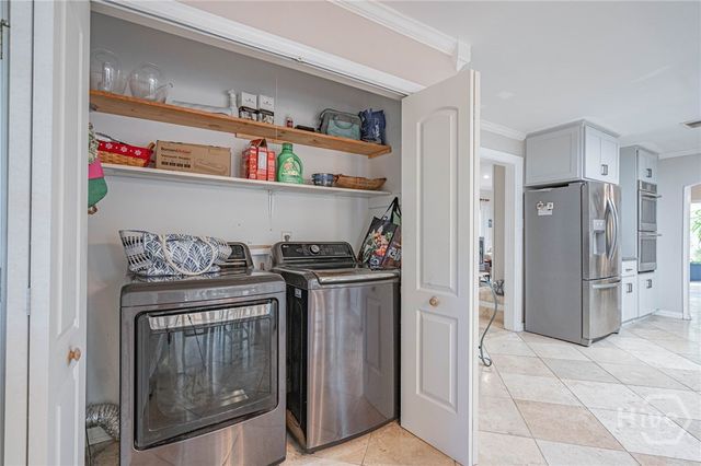 4 Tomochichi Lane, Savannah, GA 31411