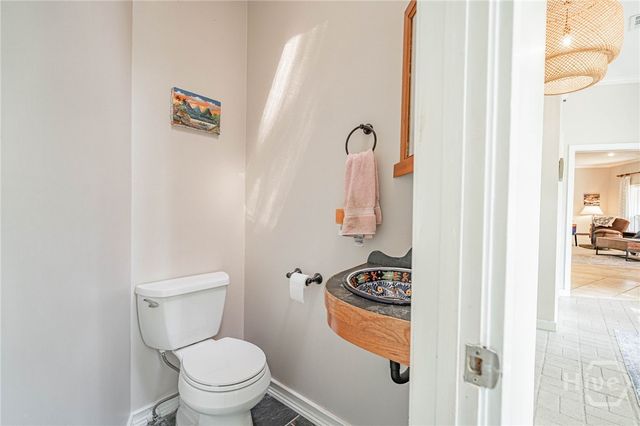 4 Tomochichi Lane, Savannah, GA 31411