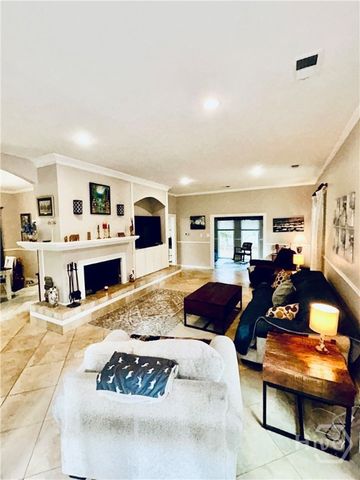 4 Tomochichi Lane, Savannah, GA 31411