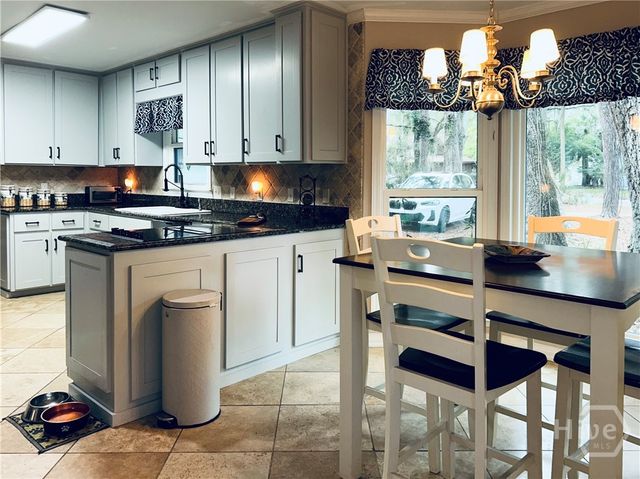 4 Tomochichi Lane, Savannah, GA 31411