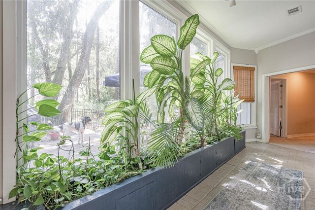 4 Tomochichi Lane, Savannah, GA 31411