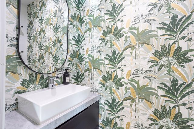 416 NW 52nd St, Miami, FL 33127