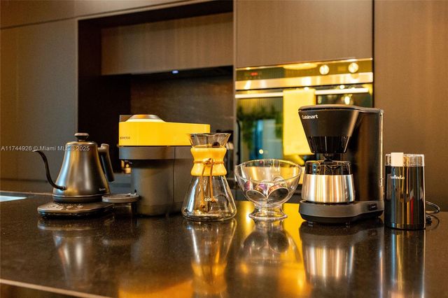 416 NW 52nd St, Miami, FL 33127