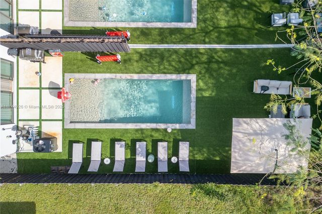 416 NW 52nd St, Miami, FL 33127