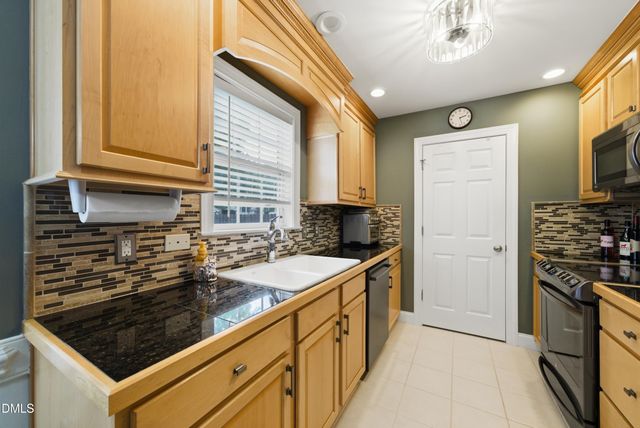 1616 Wet Stone Drive, Fuquay Varina, NC 27526