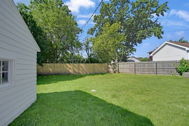 55 Apple Lane, Park Forest, IL 60466