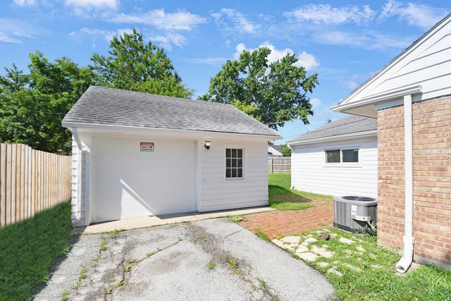 55 Apple Lane, Park Forest, IL 60466