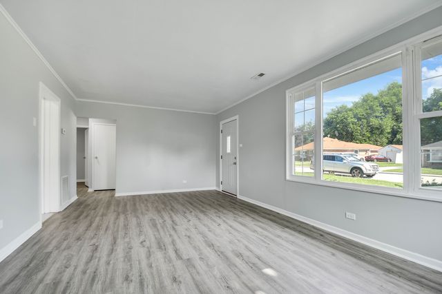 55 Apple Lane, Park Forest, IL 60466