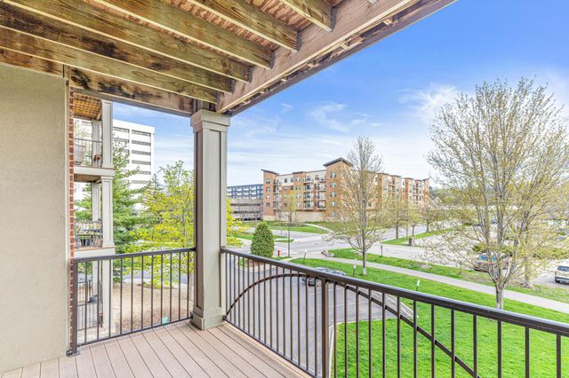 460 Ford Road 203, Saint Louis Park, MN 55426