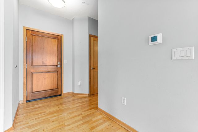 460 Ford Road 203, Saint Louis Park, MN 55426