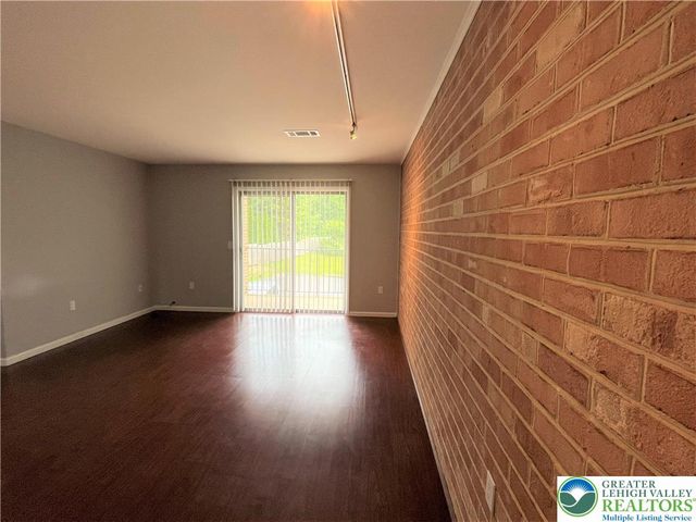 4053 Vaughn Street, Palmer Twp, PA 18045