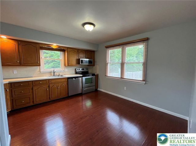 4053 Vaughn Street, Palmer Twp, PA 18045