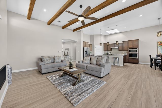 1207 15th Street SE, Albuquerque, NM 87124