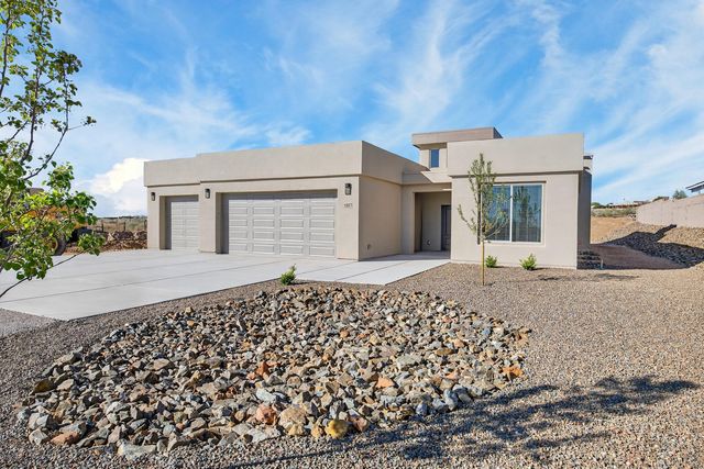 1207 15th Street SE, Albuquerque, NM 87124