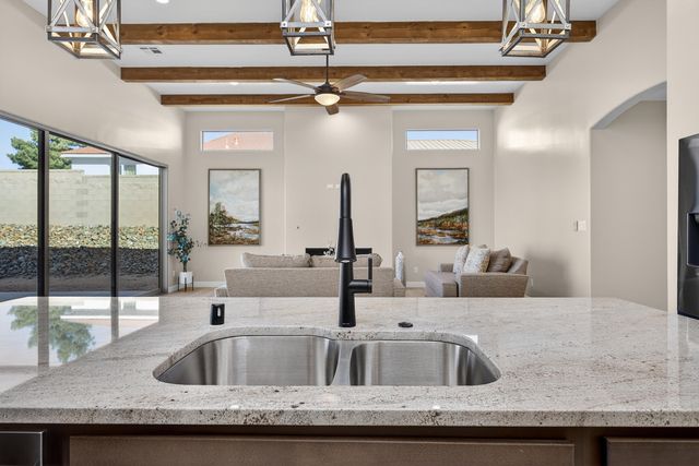 1207 15th Street SE, Albuquerque, NM 87124