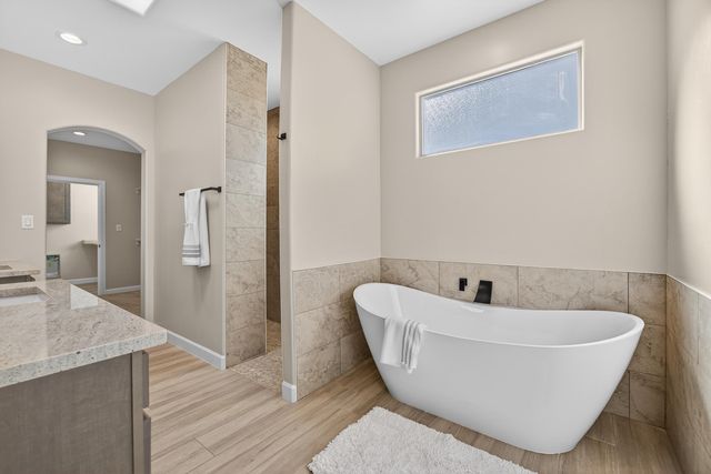 1207 15th Street SE, Albuquerque, NM 87124