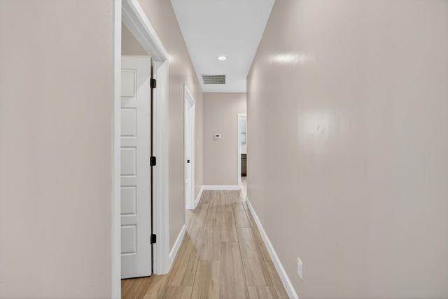 1207 15th Street SE, Albuquerque, NM 87124