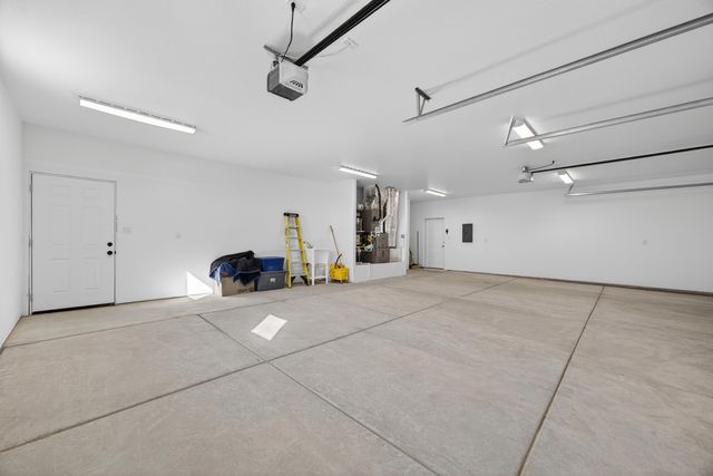 1207 15th Street SE, Albuquerque, NM 87124