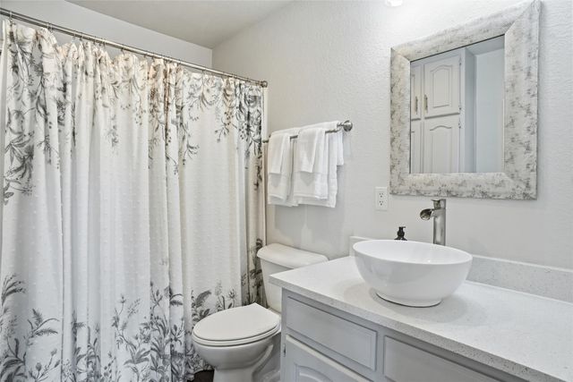 9501 Confederate Park Road, Lakeside, TX 76135